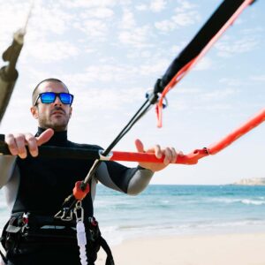 Can you teach yourself to kitesurf?